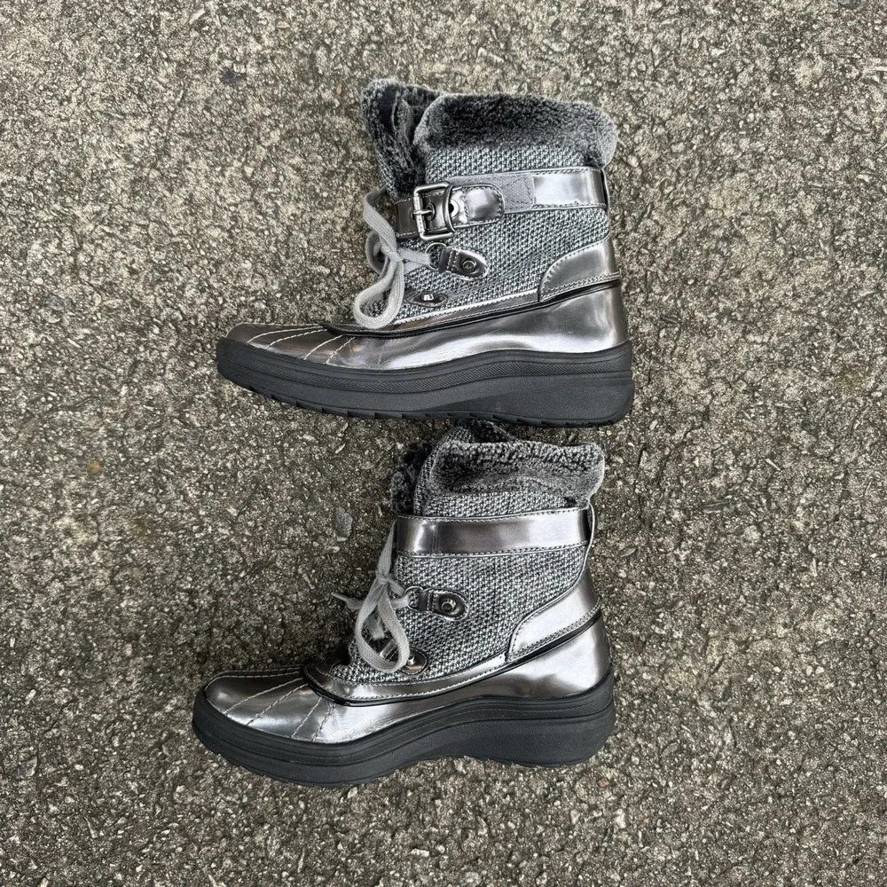 Anne Klein Gallup Sport Metallic Silver 7.5 M Winter Boot Faux Fur Lined